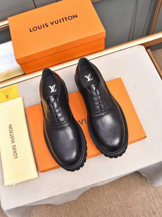 Picture of Louis Vuitton Shoes _SKULVsz39-44hnx064014912